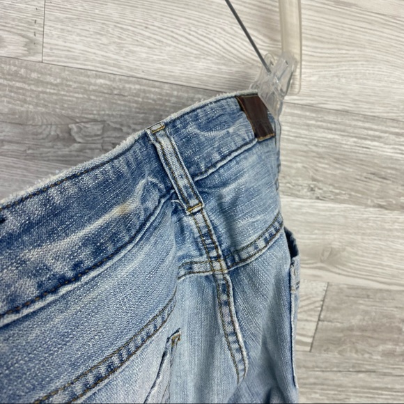 Express Light Wash Ripped Straight Leg Jeans - Picture 3 of 8